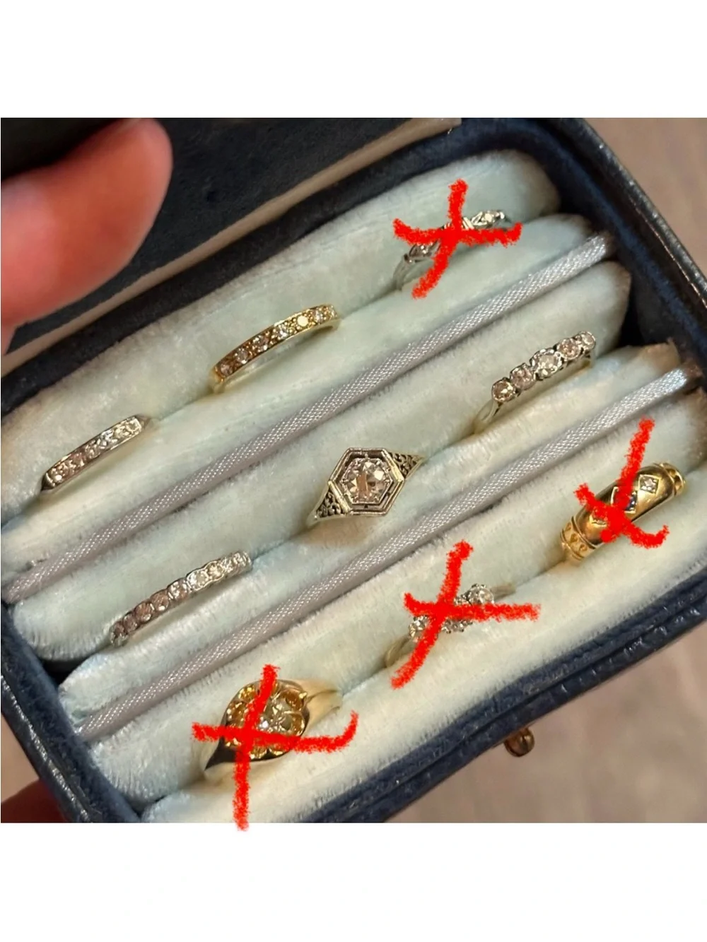 Antique 18K Gold Diamond Rings - Picture 3 of 11